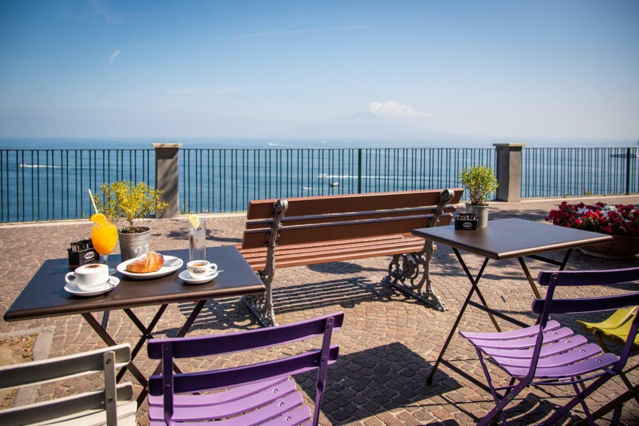 Suite Villa Comunale Sorrento Exterior foto